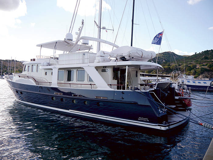 De Alm Delphino 72