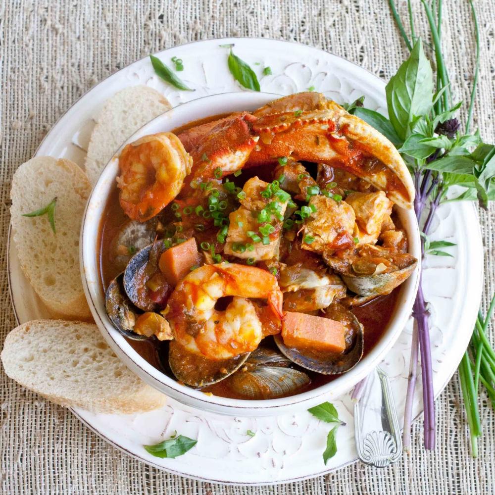 Уха по-французски – готовим прямо на яхте!